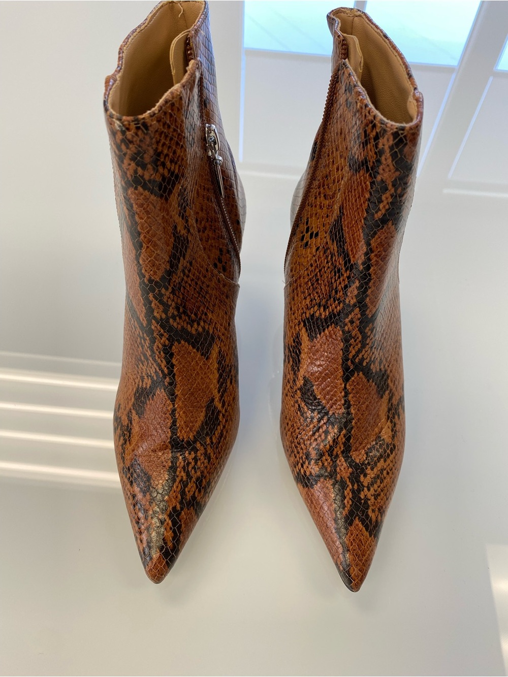 SCHUTZ Brown and Black Snake-Print Pointed Ankle Boots SZ 5.5